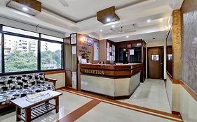Collection O 82926 Hotel Royal Plaza